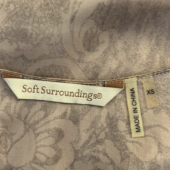 Soft Surroundings Gray Sheer Floral Flowy Top Size XS - Picture 6 of 7